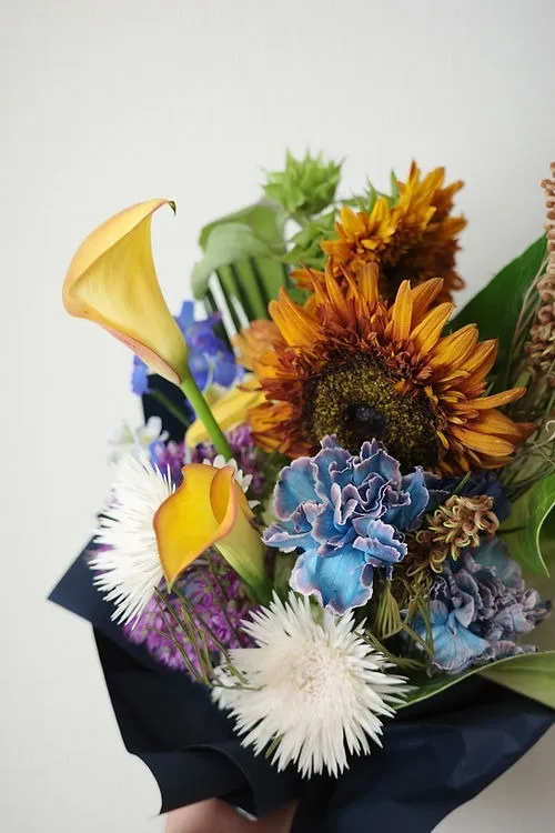 【FLORISTおまかせ】季節の花束 L