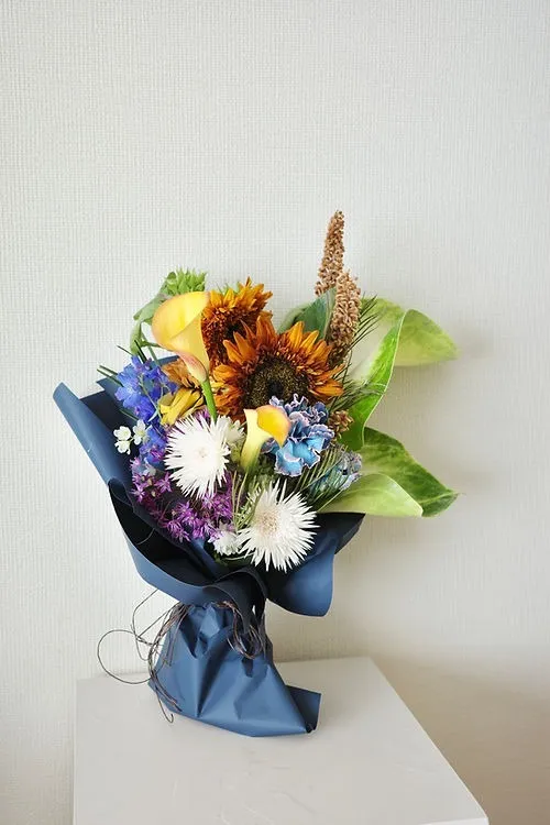 【FLORISTおまかせ】季節の花束 L